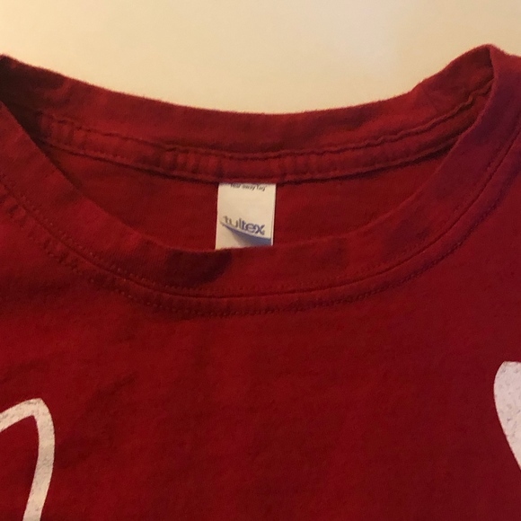 Disney's Lilo & Stitch Red T-shirt ((Medium)) - Picture 4 of 5